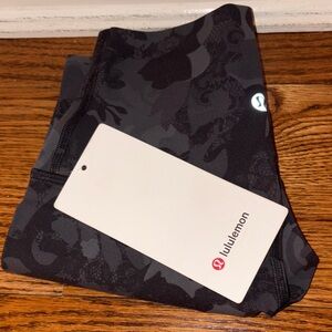 Lululemon align HR crop 23”